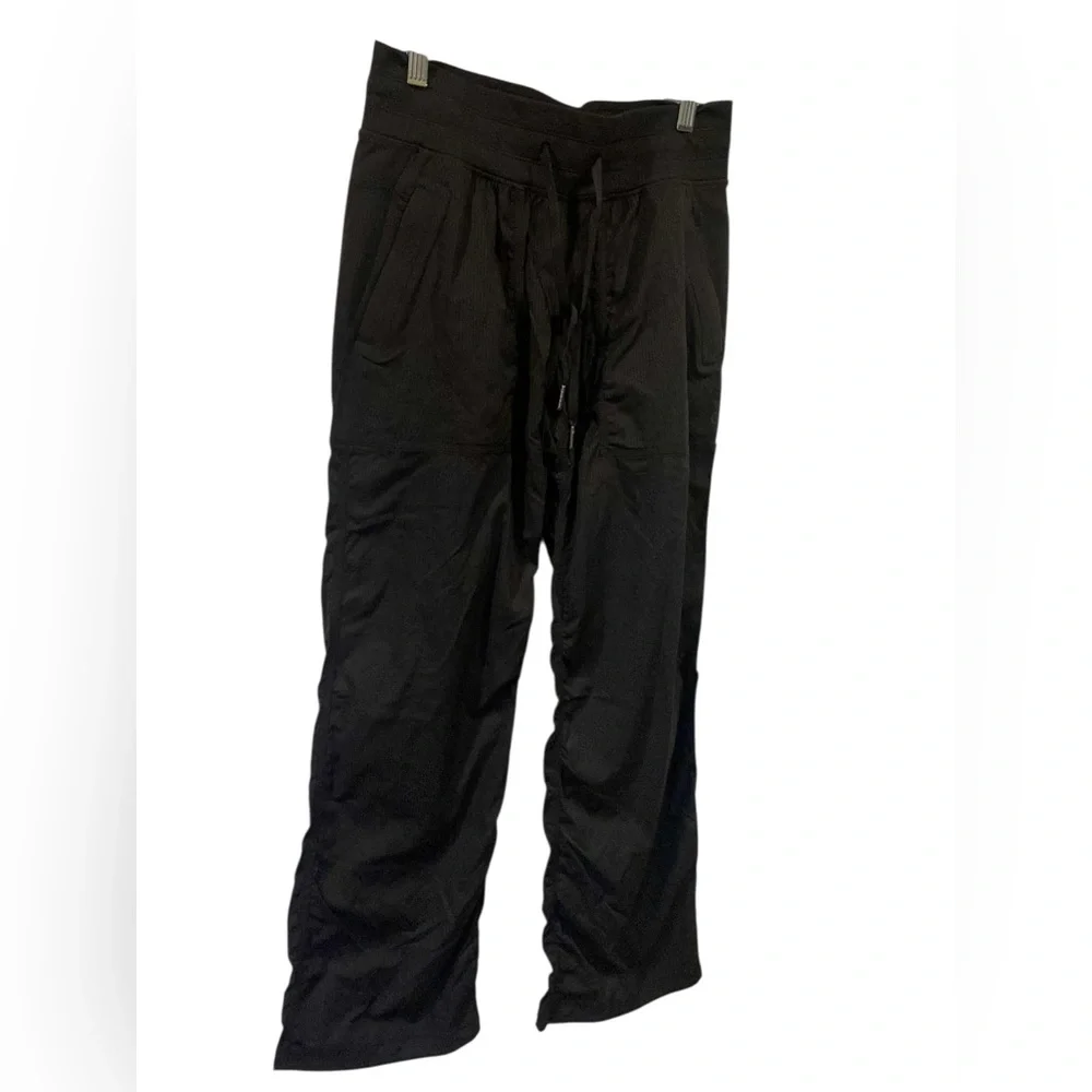 NWT Lululemon dance studio MR pants *short BLACK Size 6 - Picture 4 of 5